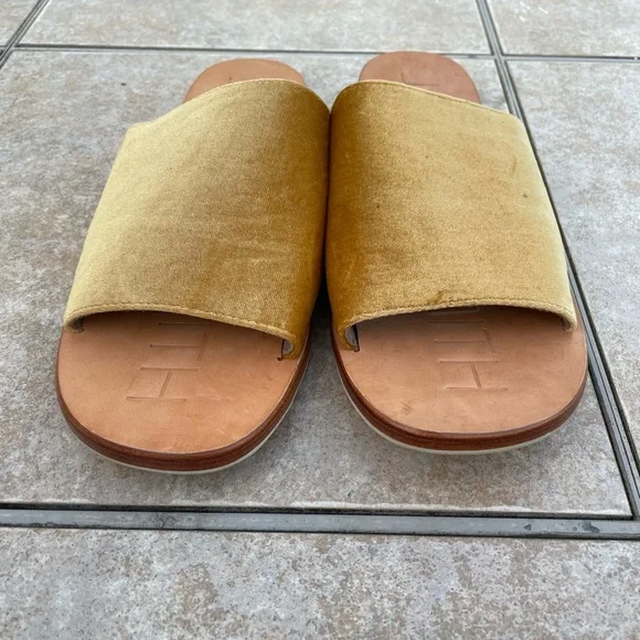 James Smith Off Duty Sandals in Velvet